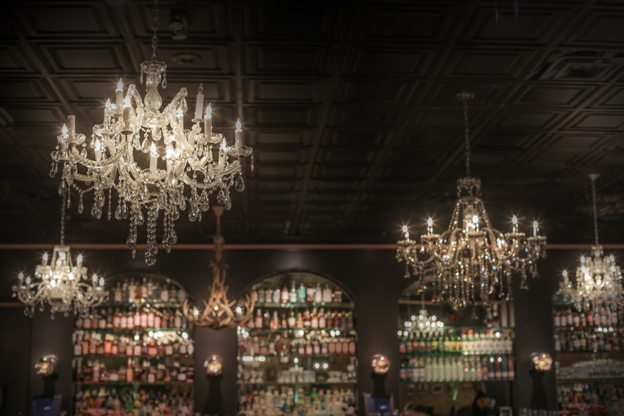 CW’s Gin Joint
633 N. Franklin St., Tampa, 813-816-1446
As a throwback to a time when “style and gentility” persisted, Carolyn Wilson (CW) created a space with a fine range of cocktails and food suited for sophisticated palates.
Photo via CW’s Gin Joint/Website