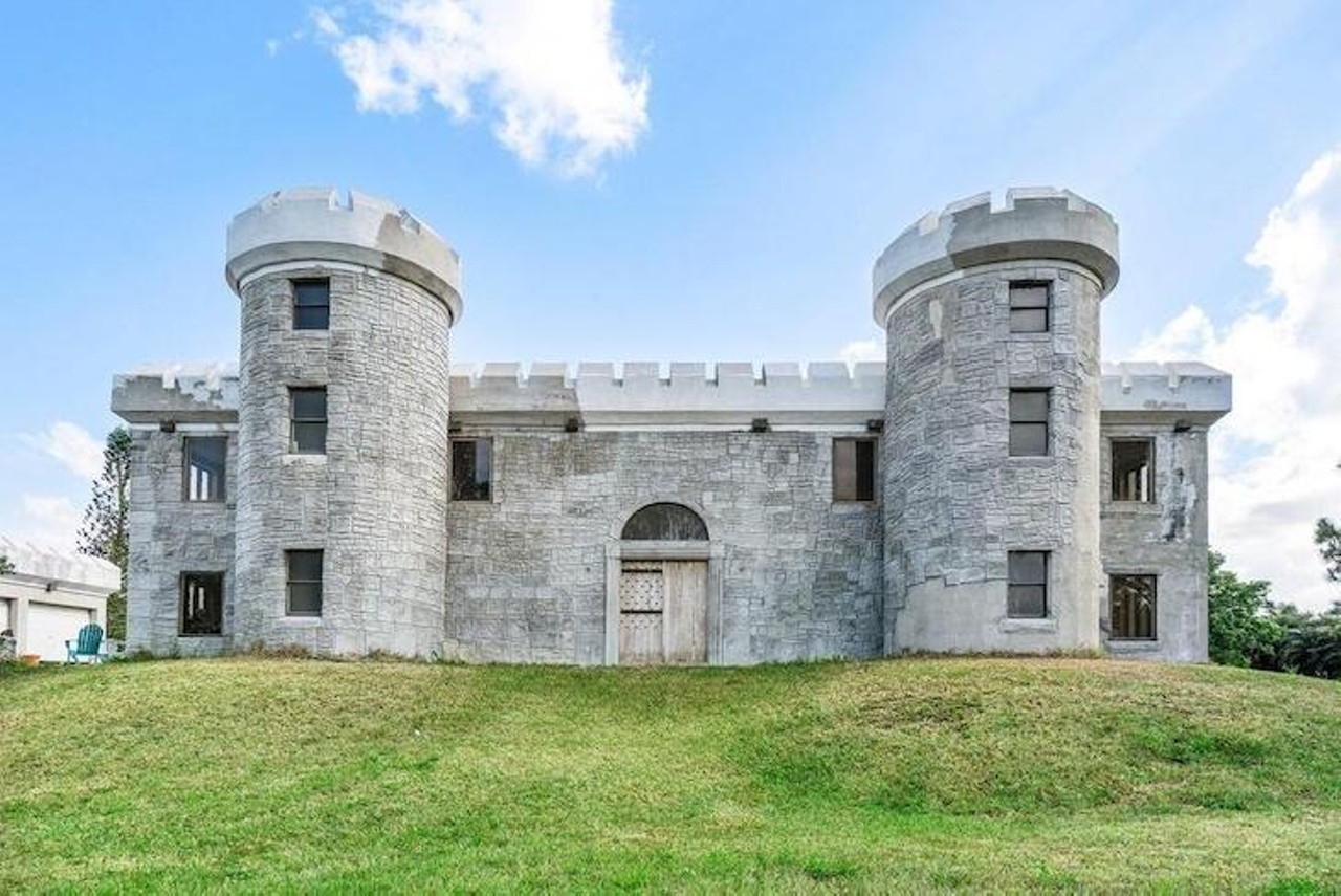 A Florida man spent over 30 years building a medieval castle, now it's for sale [PHOTOS]