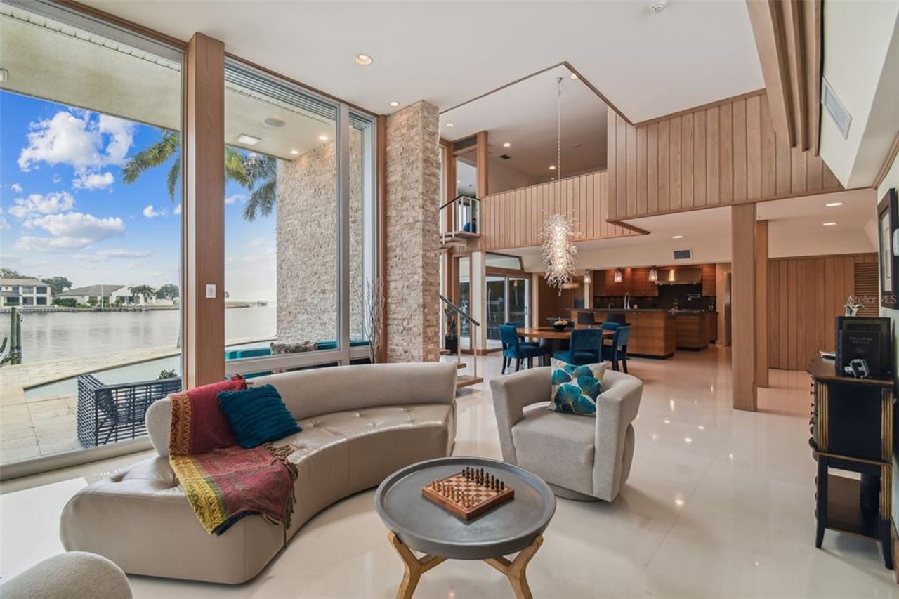 A mid-century modern gem in St. Pete is on the market for $7.8 million, and it has ties to Frank Lloyd Wright