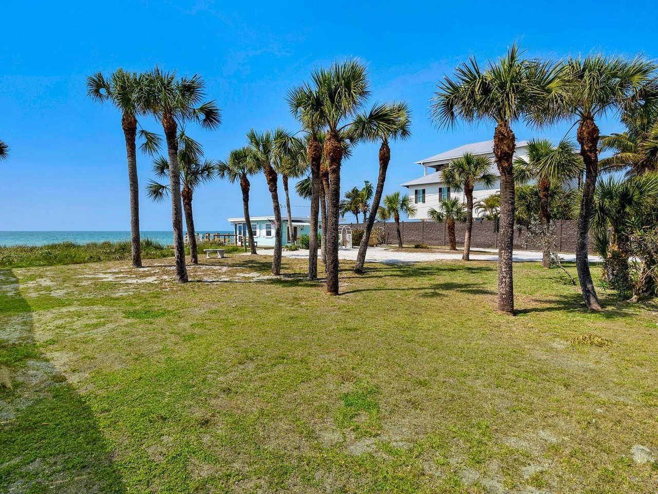 A nearly 500-square-foot beach house in Florida is on the market for $4 ...
