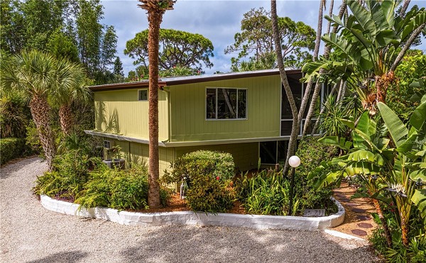 A rare midcentury 'Bird Cage' house is on the market in St. Pete