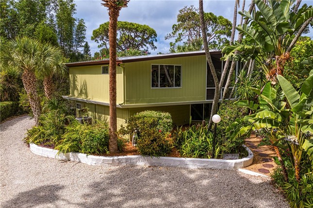 A rare midcentury 'Bird Cage' house is on the market in St. Pete