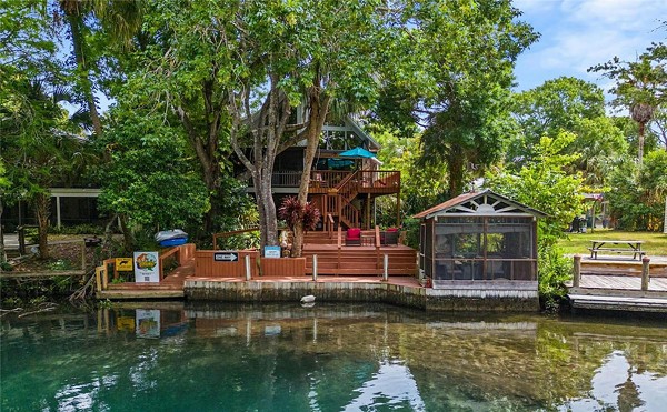 A rare Weeki Wachee spring house is now for sale