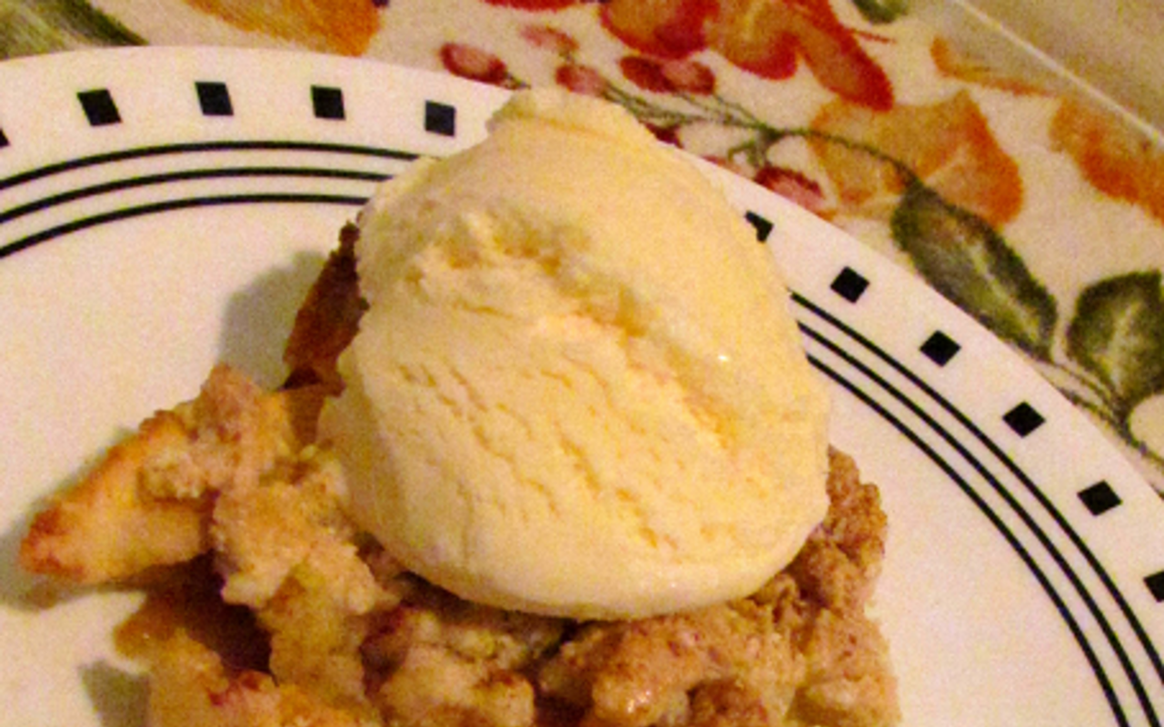 A recipe for apple crisp, straight from Mom's kitchen