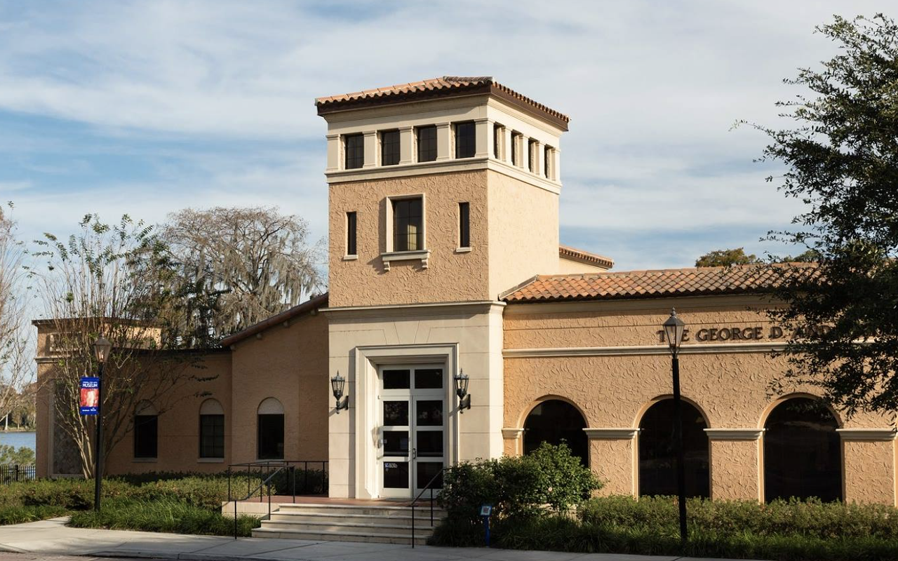 Image: (ARTE Y CAFE CON LA CURADORA) Open Vault: Special Selections from the Permanent Collection