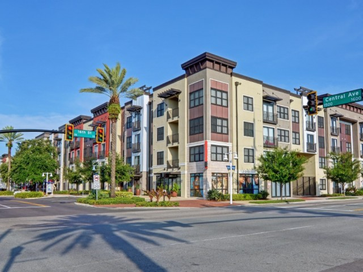 Image: BEST APARTMENT COMPLEX