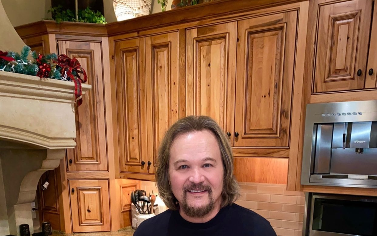 Celebrity country crooner and actor Travis Tritt plays weekend concert in Clearwater