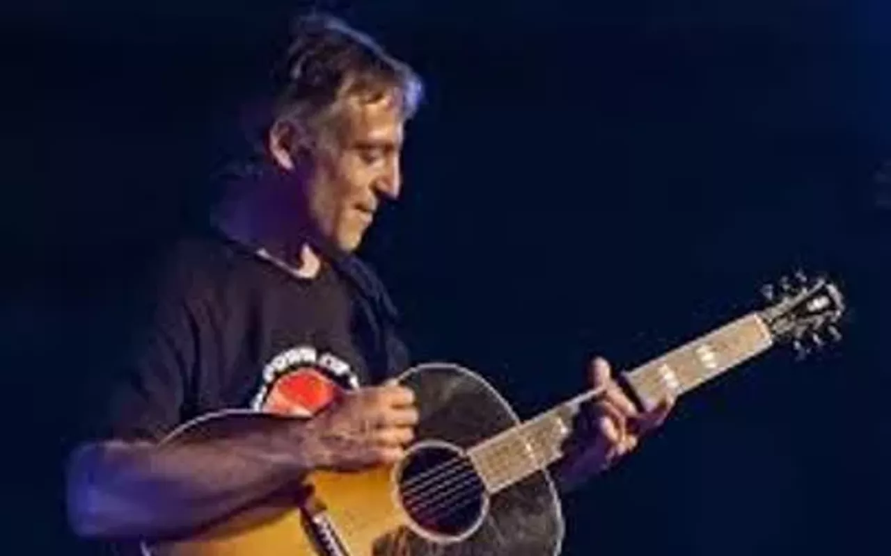 Image: Chuck Brodsky in concert