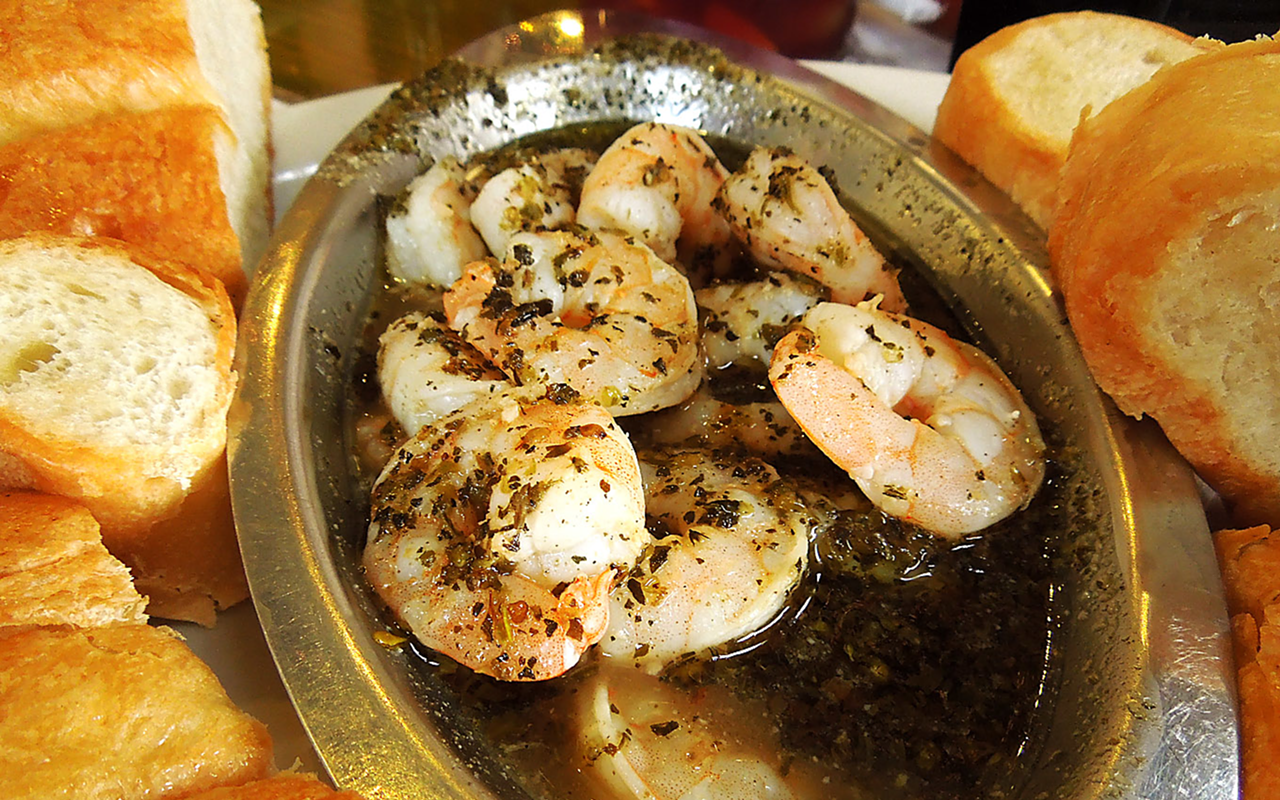 GET DRUNKEN: Camarones Borracho, or Drunken Shrimp, is a standout, with highly dunk-worthy herbal mojo sauce.