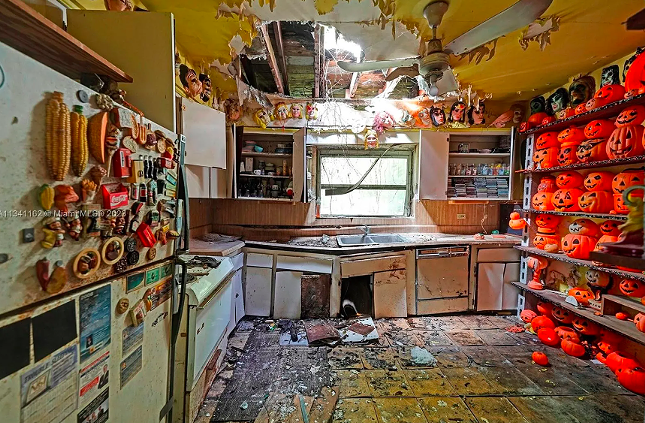 Dilapidated Florida home with holes in the ceiling lists for $650,000, has multiple offers