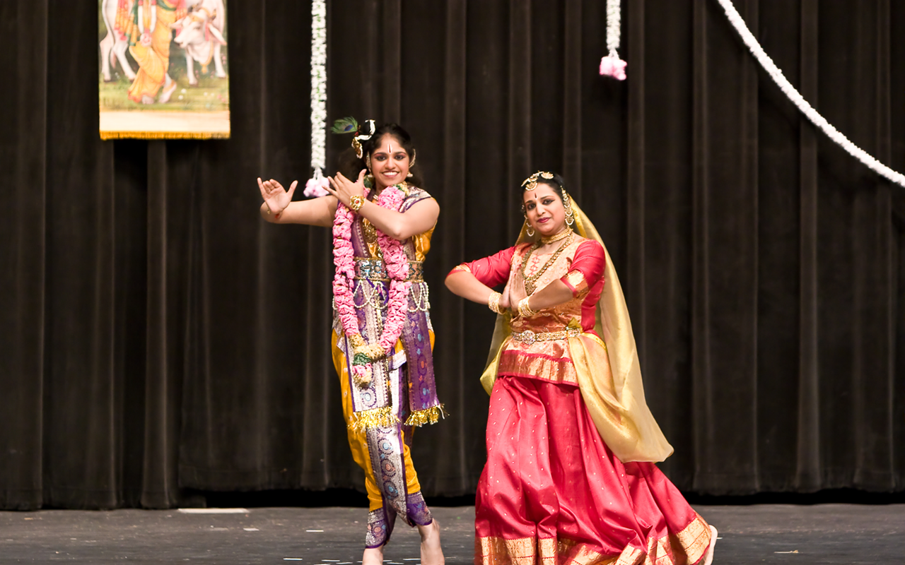 Do It This Weekend: Mother's Day 2010 events, 600 Block Party, Hyde Park Chalk Walk, Animated Wonderland at the Studio, Samarpana Indian dance showcase and more