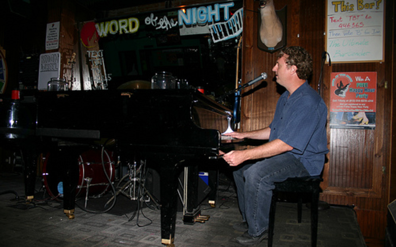 Dueling pianos at Howl at the Moon: You might be surprised how much fun it is (photos)