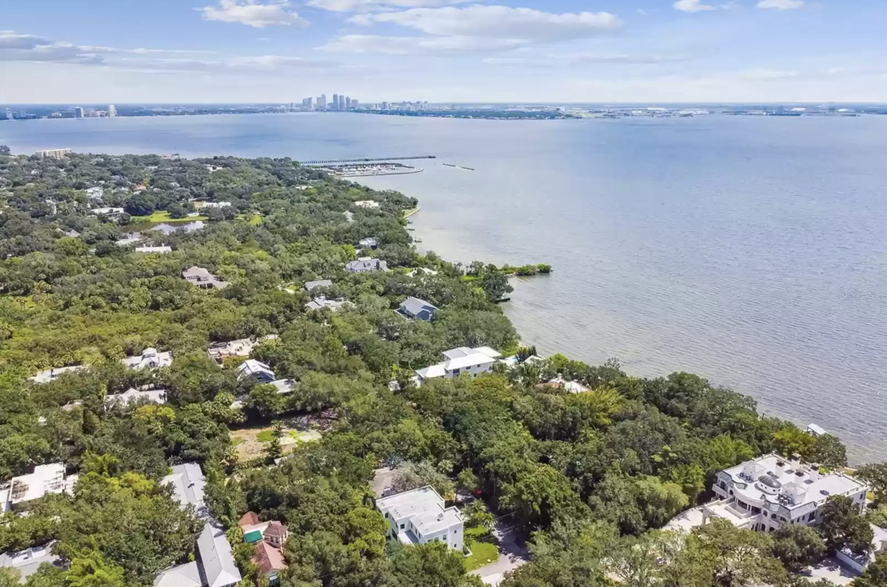 Former Tampa Bay Lightning star Ruslan Fedotenko is selling his South Tampa mansion