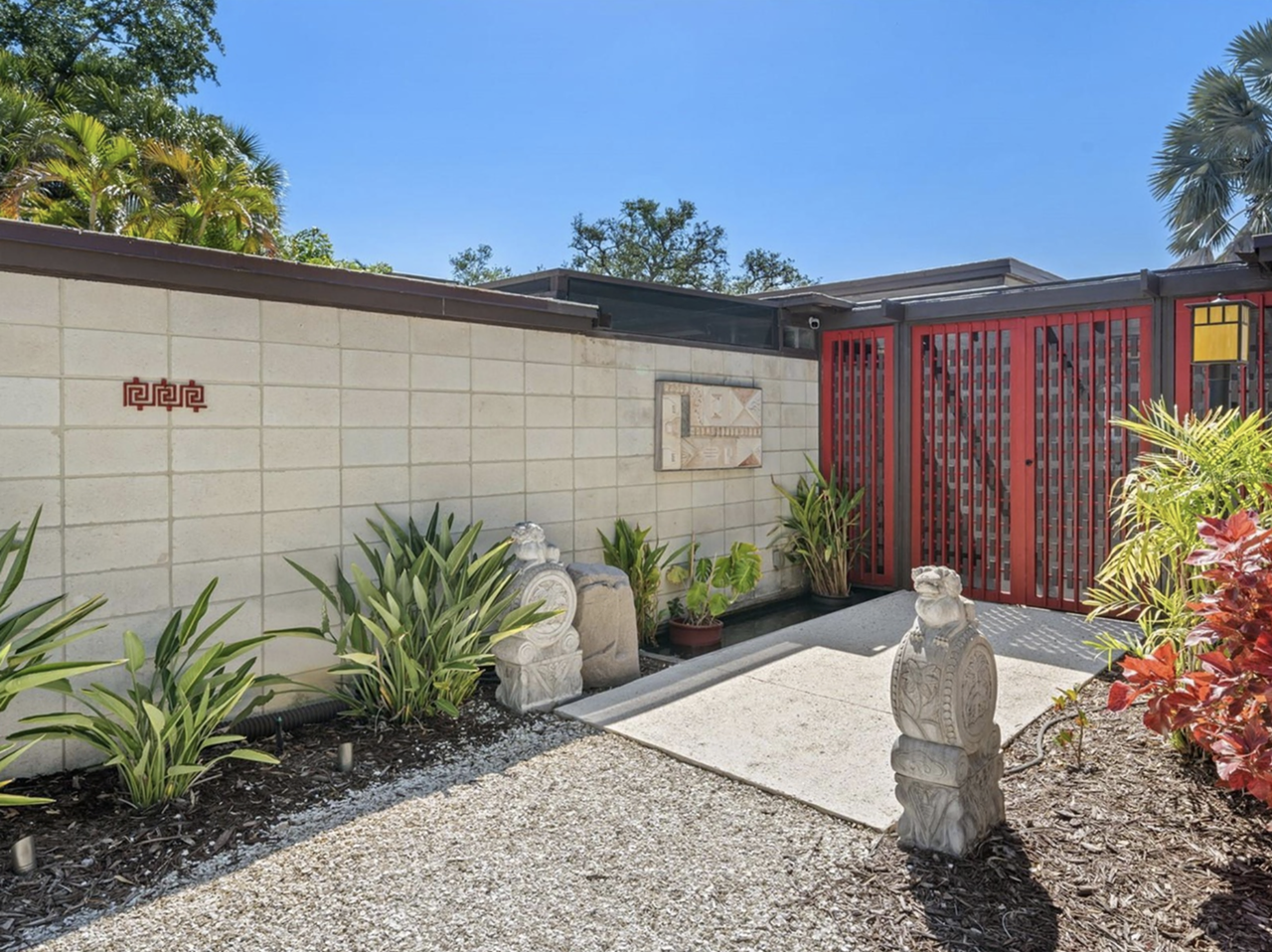 Midcentury home designed by renown architect Ralph Twitchell is now for sale on Siesta Key