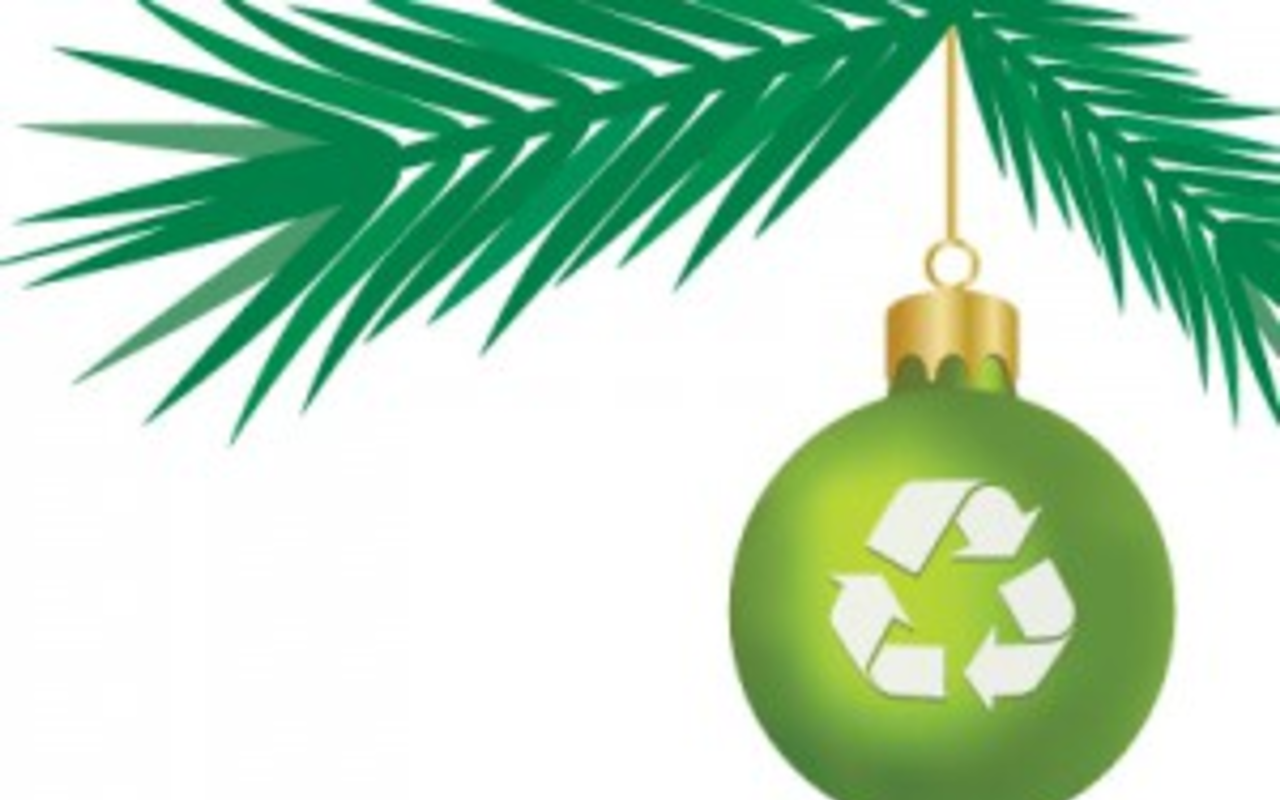 Organic, recycled and energy-saving gift ideas for green holiday gift giving