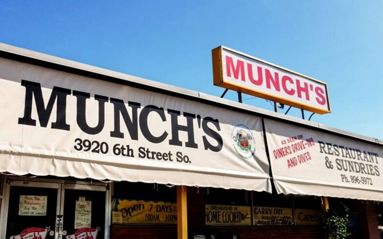 Iconic diner Munch's is closing, Perry’s Porch heads to the St. Pete Pier, and more Tampa Bay foodie news