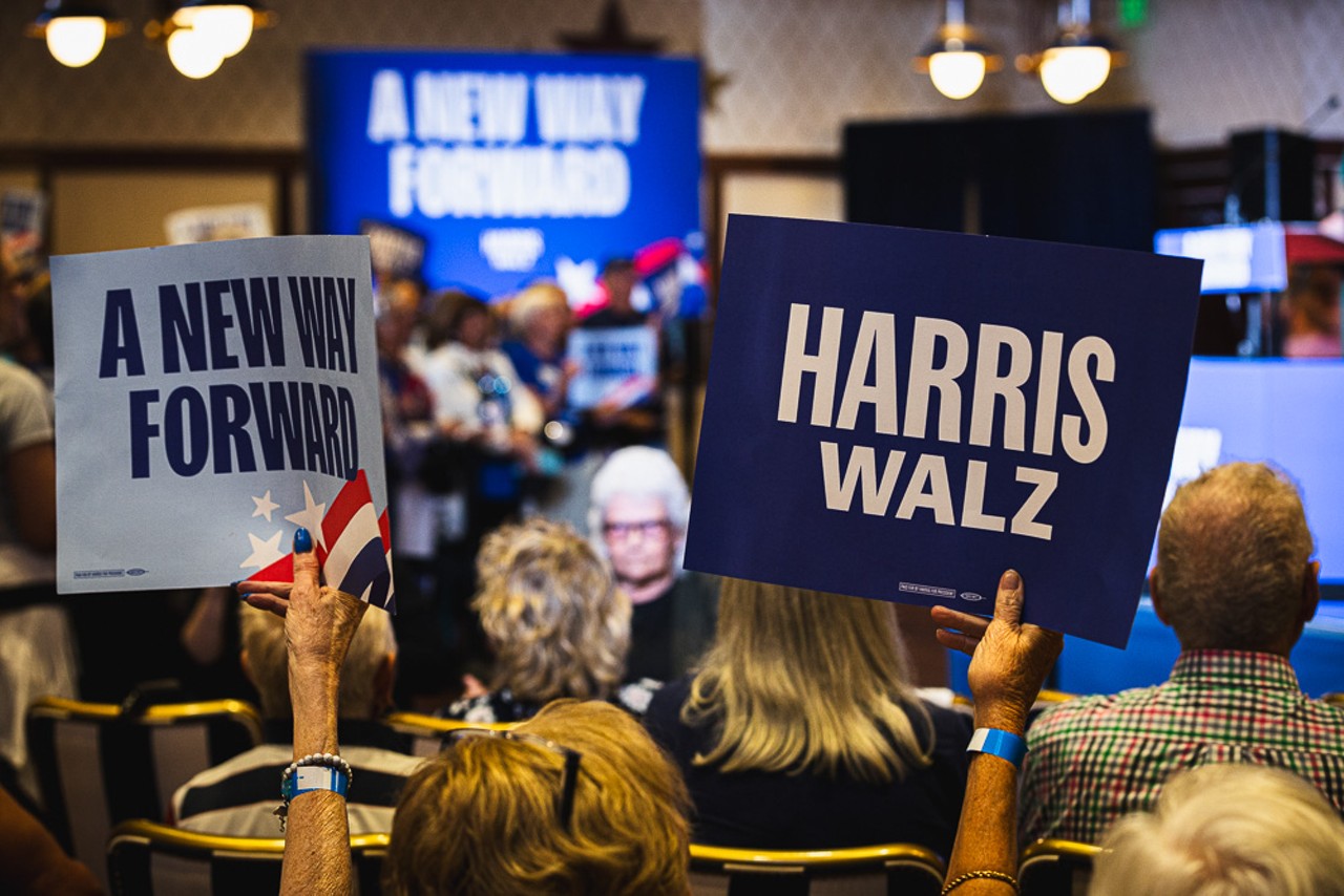 Photos: Kamala Harris' husband, Doug Emhoff, rallies Florida Democrats in The Villages