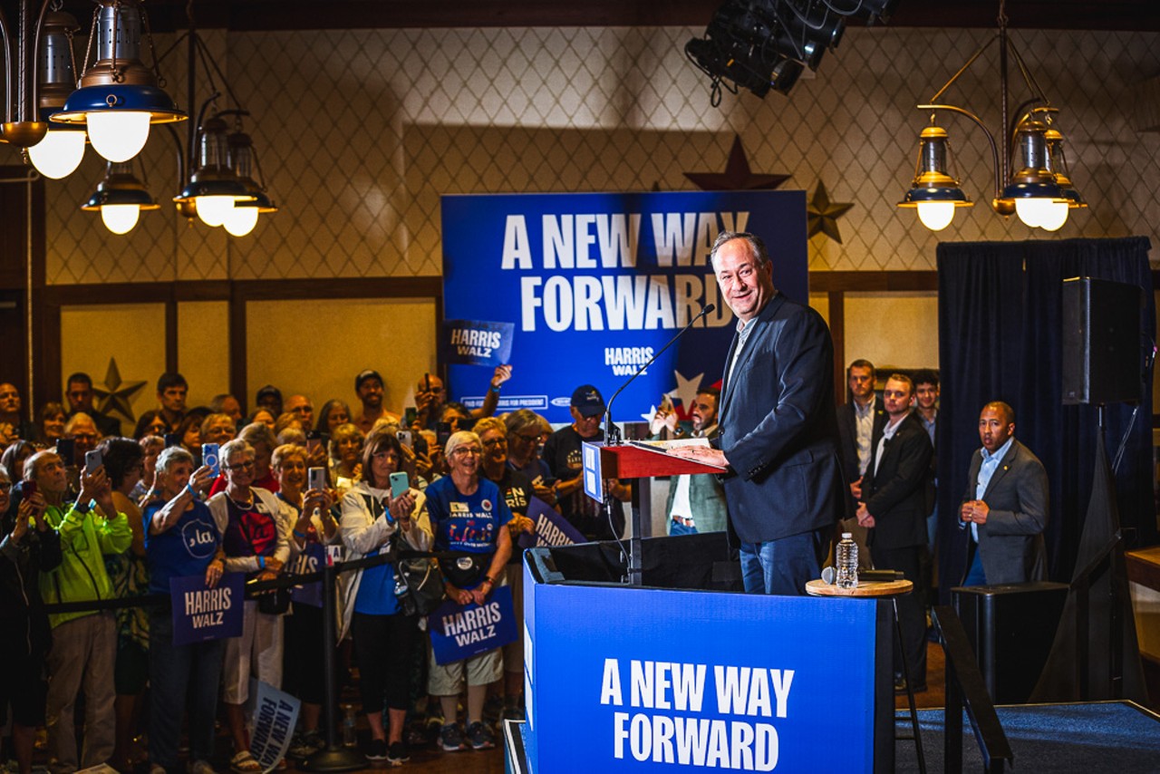 Photos: Kamala Harris' husband, Doug Emhoff, rallies Florida Democrats in The Villages