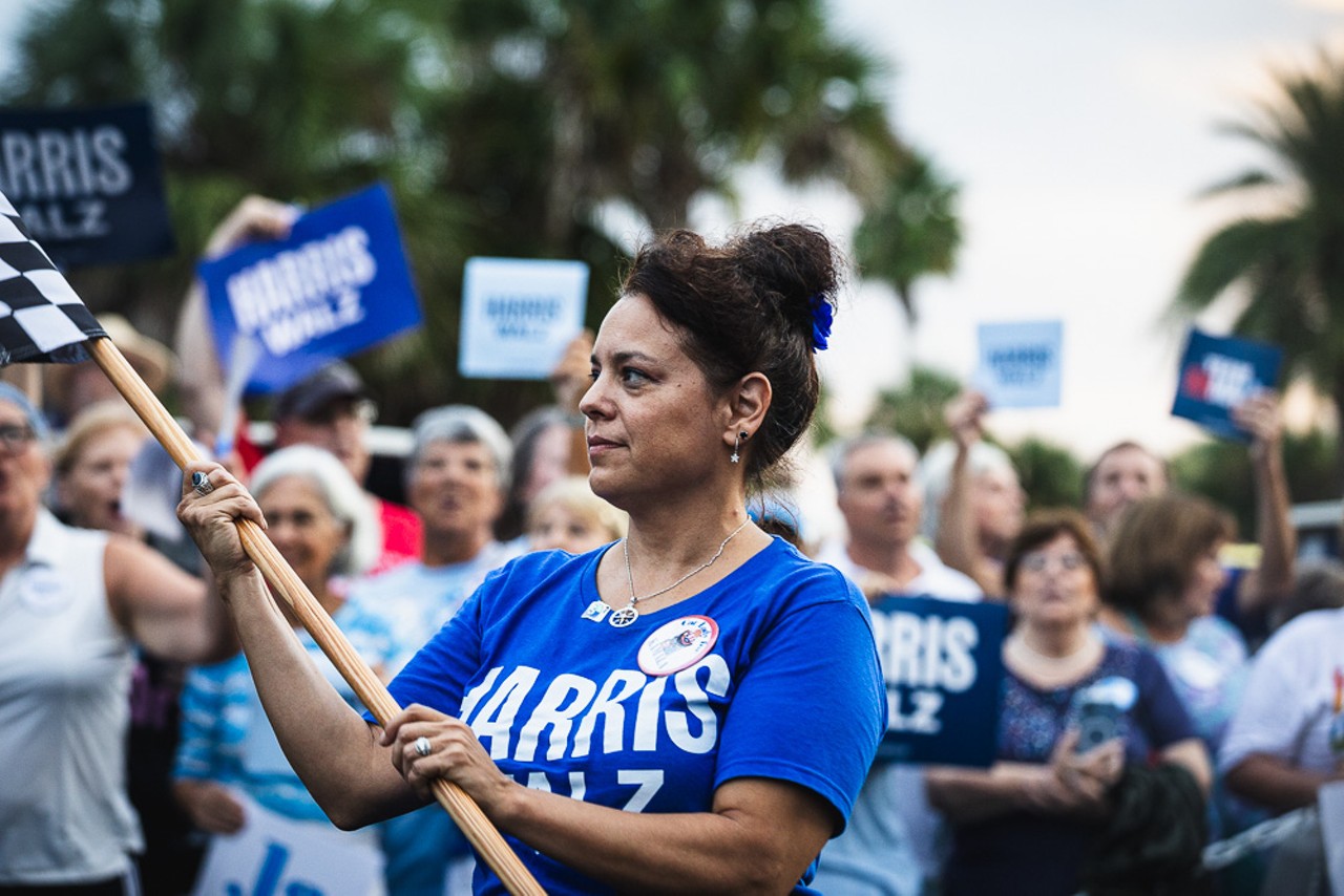 Photos: Kamala Harris' husband, Doug Emhoff, rallies Florida Democrats in The Villages