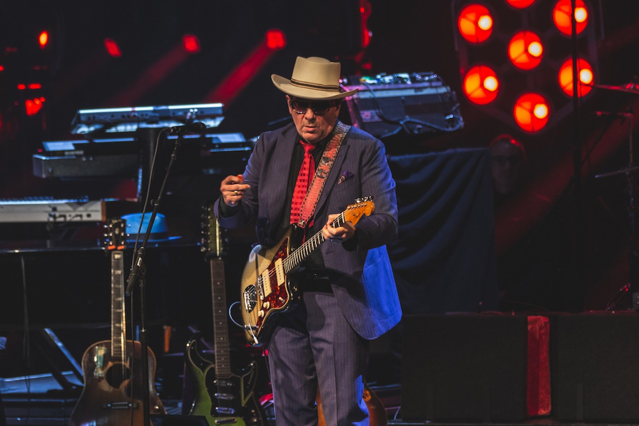 Photos of Elvis Costello & the Imposters playing St. Petersburg