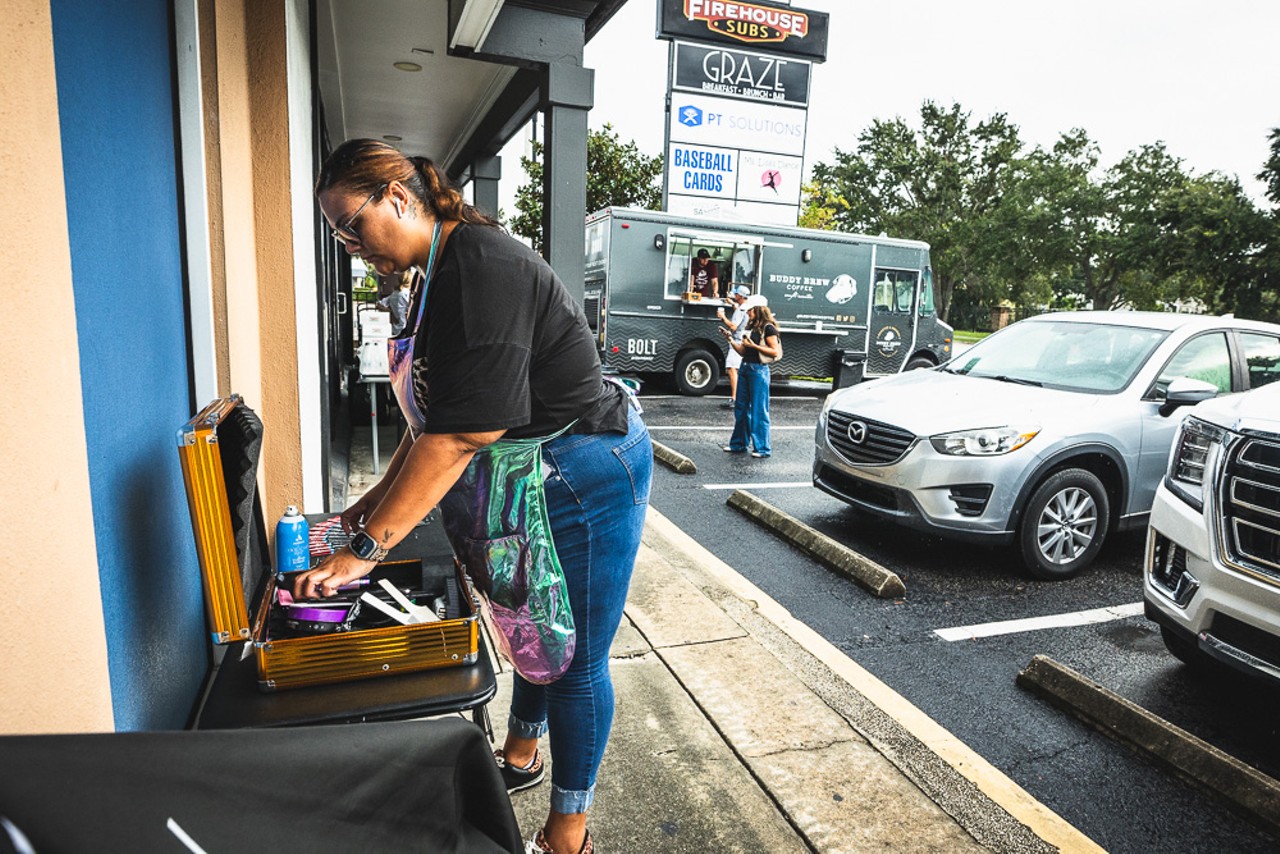 Photos: Tampa restaurants distribute free food to Hurricane Helene victims