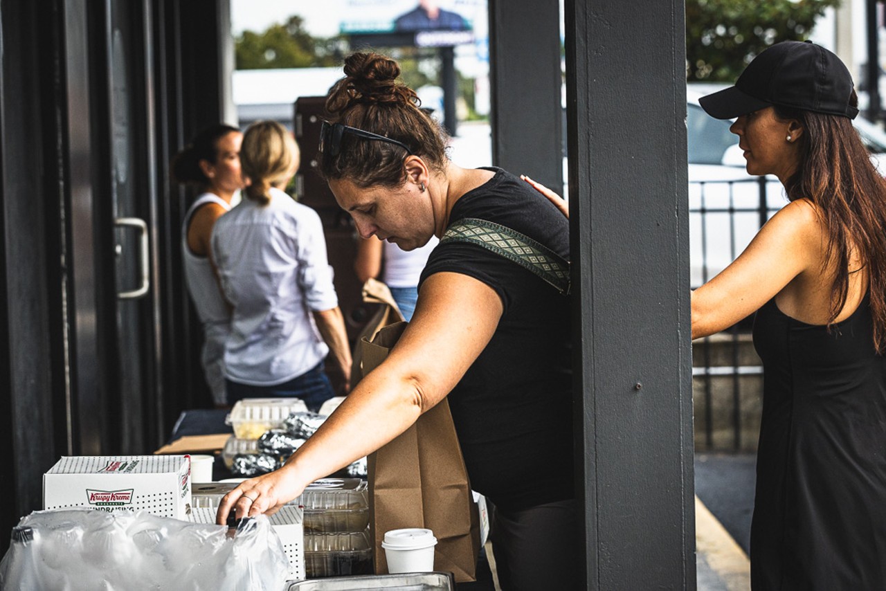 Photos: Tampa restaurants distribute free food to Hurricane Helene victims