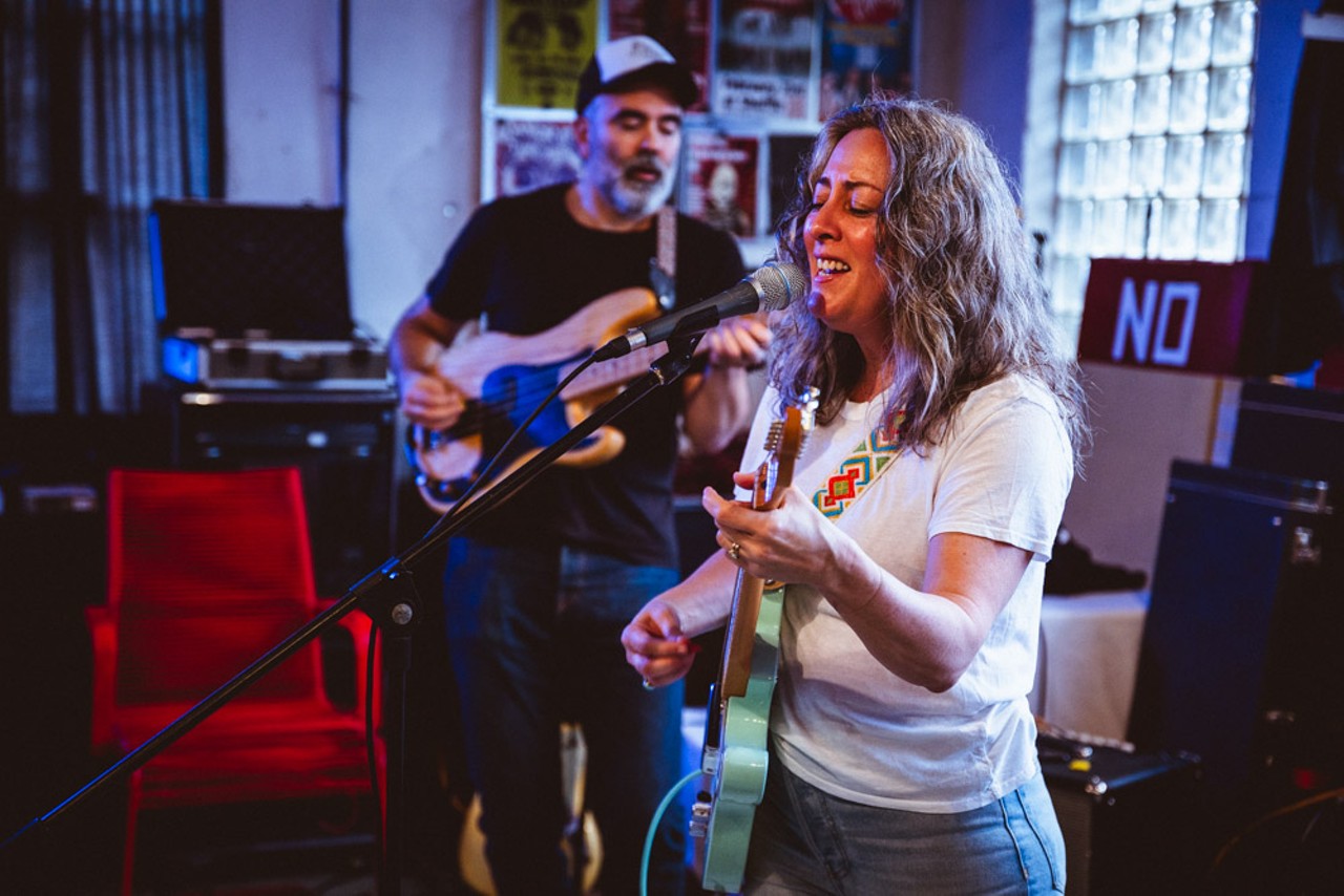 Photos: Tracy Shedd plays intimate record store show in Seminole Heights