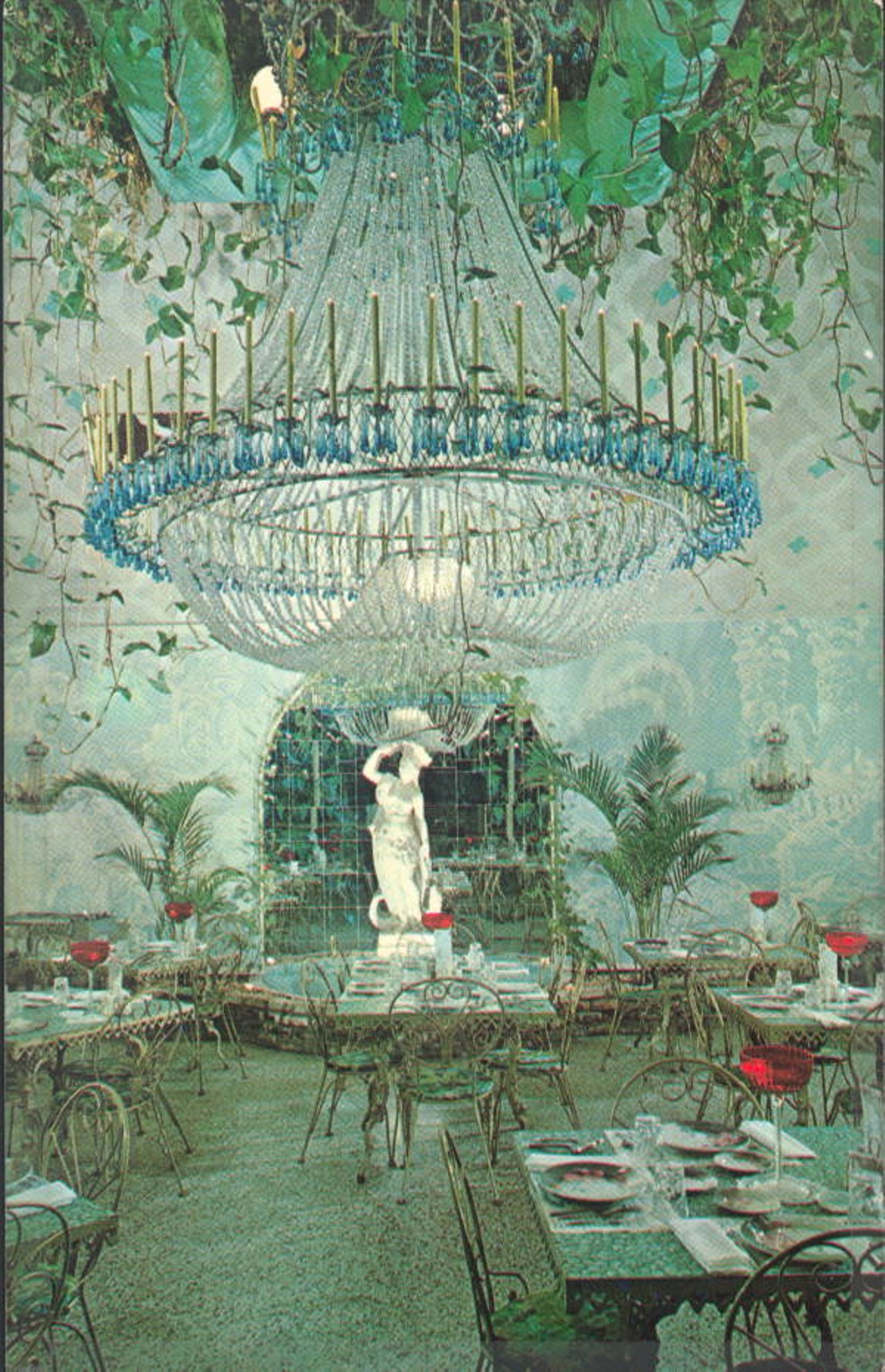 Kapok Tree Inn's Chandelier Room - Clearwater, Florida