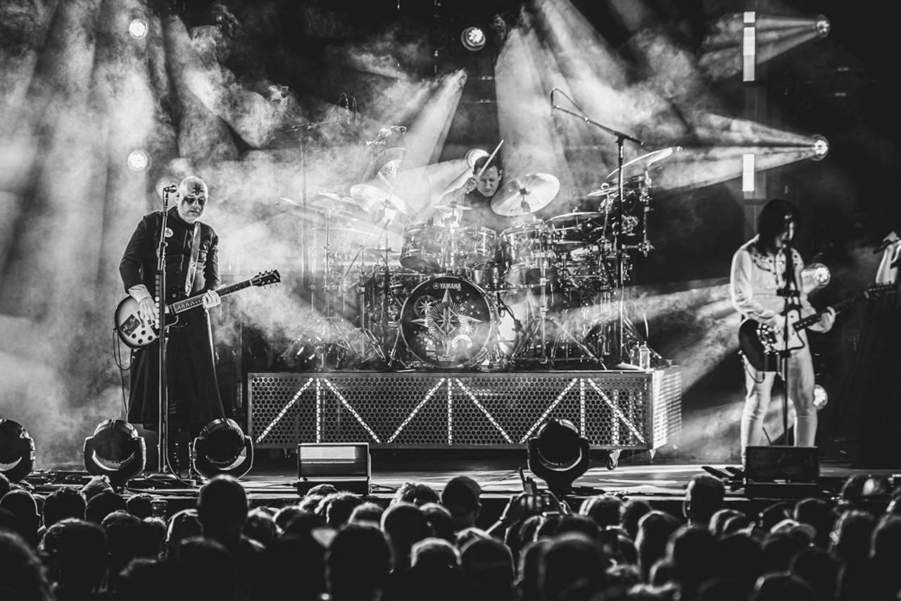 Review The Smashing Pumpkins’ Billy honors late father in Tampa