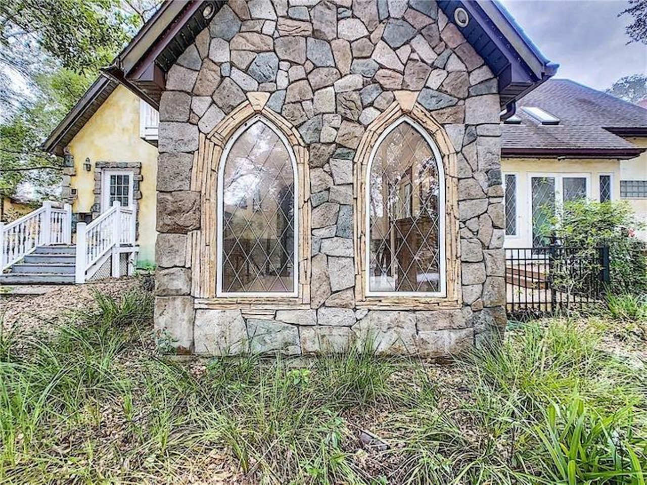 Rick Silanskas once tried to take on Disney World, now his crumbling fairy tale Florida home is for sale
