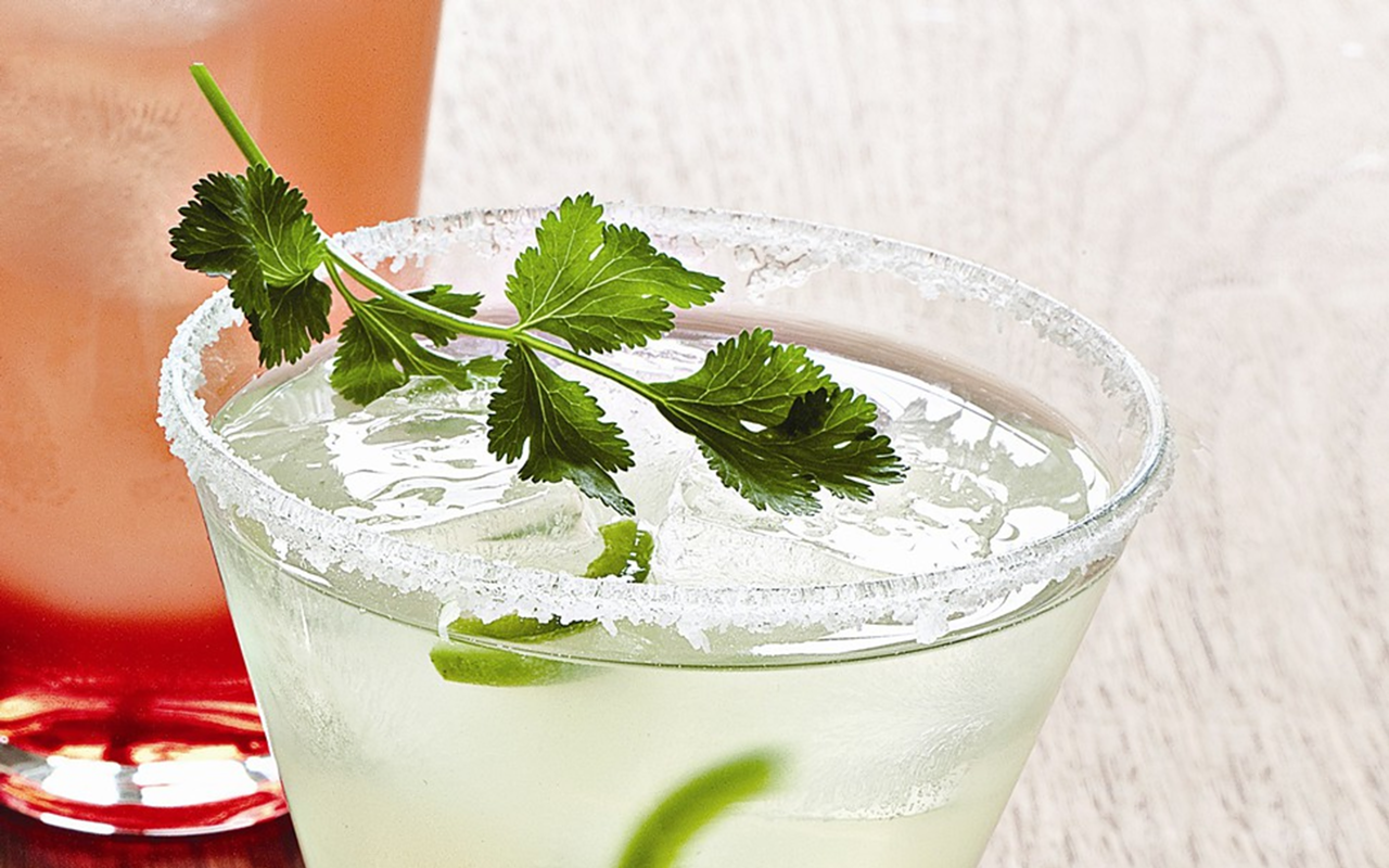 Spicy and sparkling margaritas