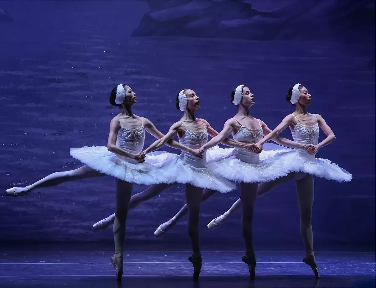 Swan Lake by International Ballet Stars in St. Petersburg, FL