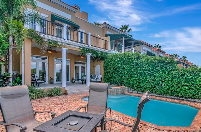 Tampa Bay Rays pitcher Tyler Glasnow buys $2.35 million waterfront home on Harbour Island