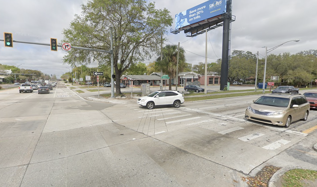 US 92 @ CHEROKEE AVE, TAMPA
Total crashes:469
Total fatalities: 0
Severe crashes: 7
Pedestrian and bike injuries: 2
