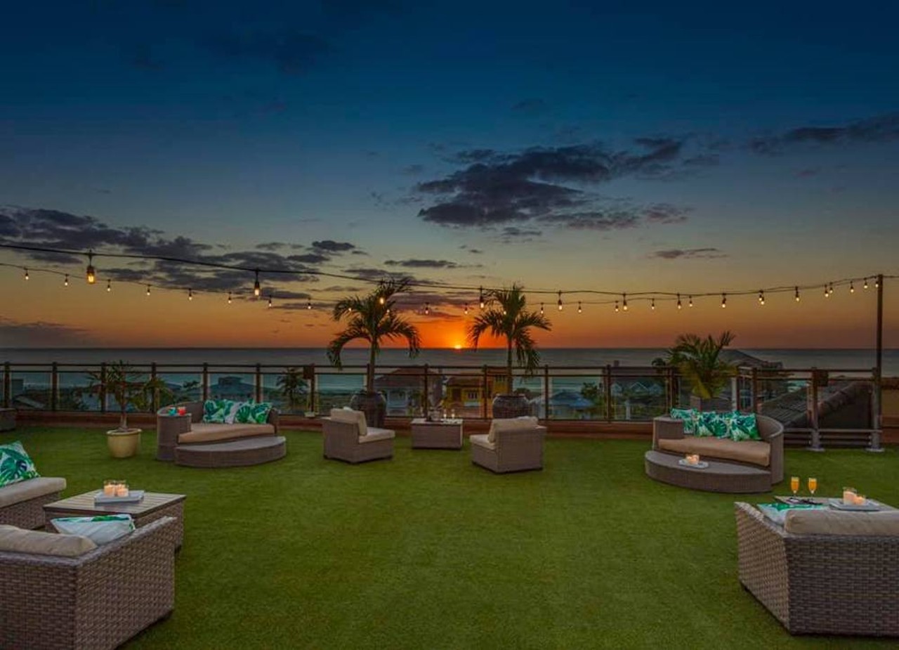 360 Rooftop Bar
3701 Gulf Blvd., St. Pete Beach. 727-456-8660
Found along the same scenic landscape as the historic Don Cesar, just two minutes down the road, take in the hotel bar’s stellar view of the Gulf of Mexico while sipping on a tropical Rum Runner.
Photo via The Hotel Zamora/Facebook