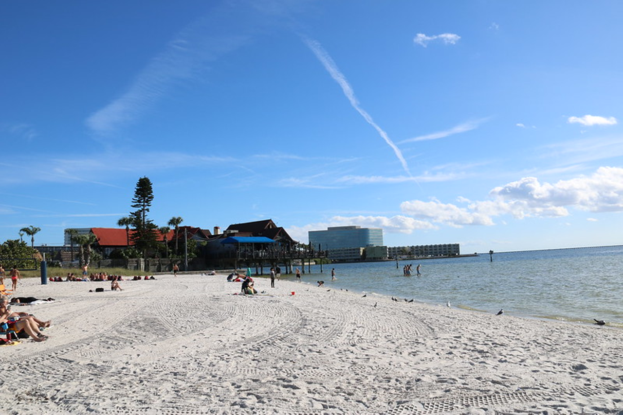 Ben T. Davis Beach
Number of swim advisories: 💩x143 in 25 years
Hillsborough County
7740 W Courtney Campbell Causeway, Tampa