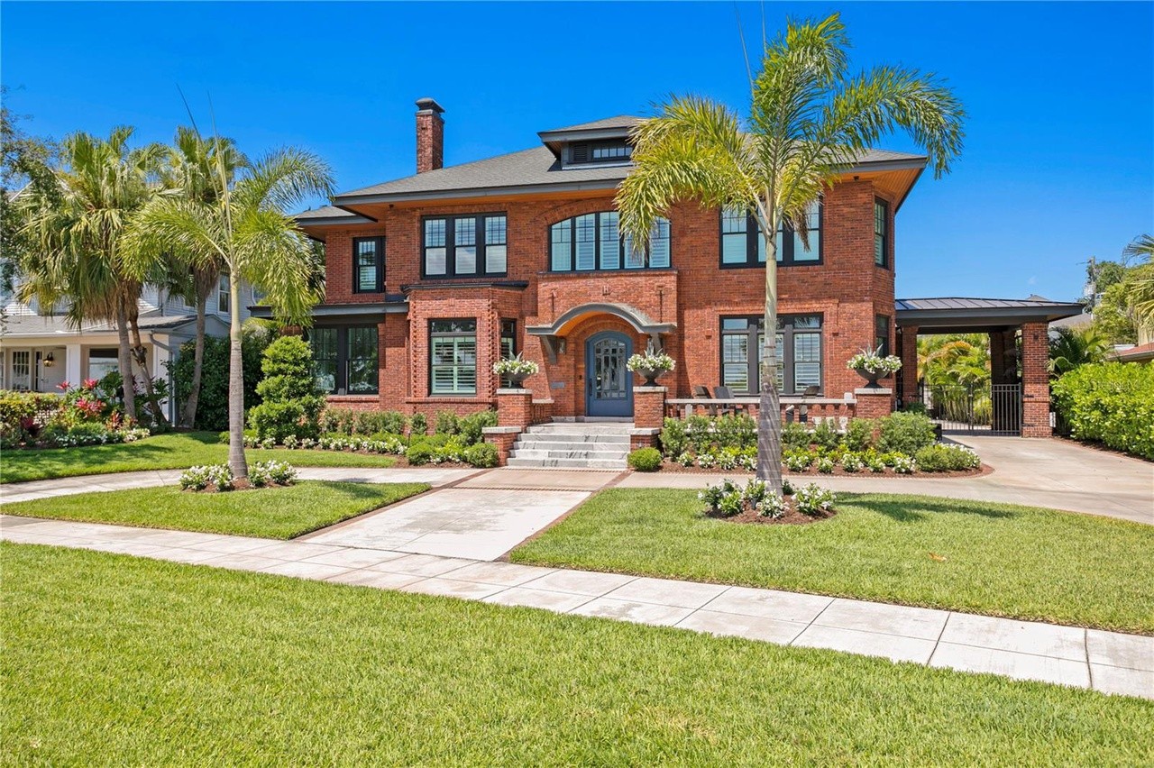 Tampa's historic Gilmer House on Bayshore Boulevard is now for sale