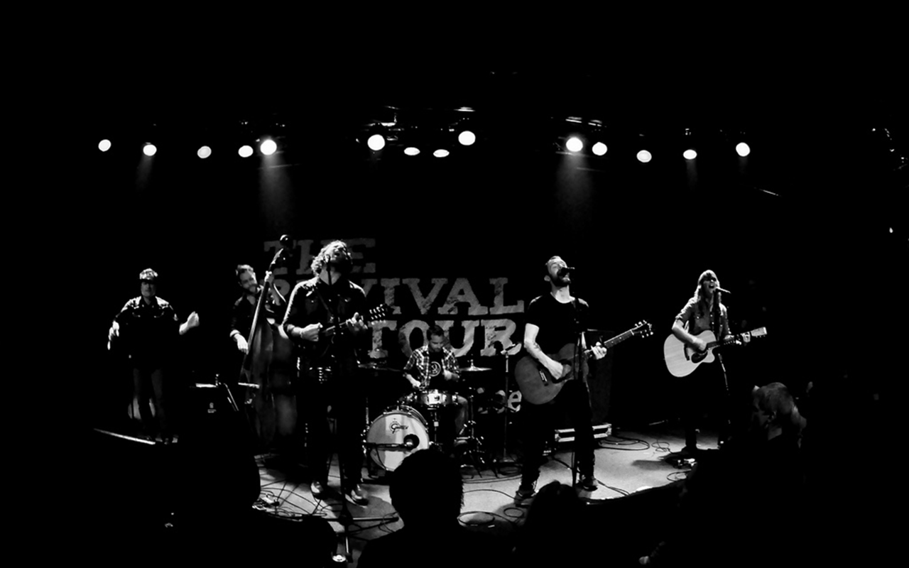 The Revival Tour, 2013