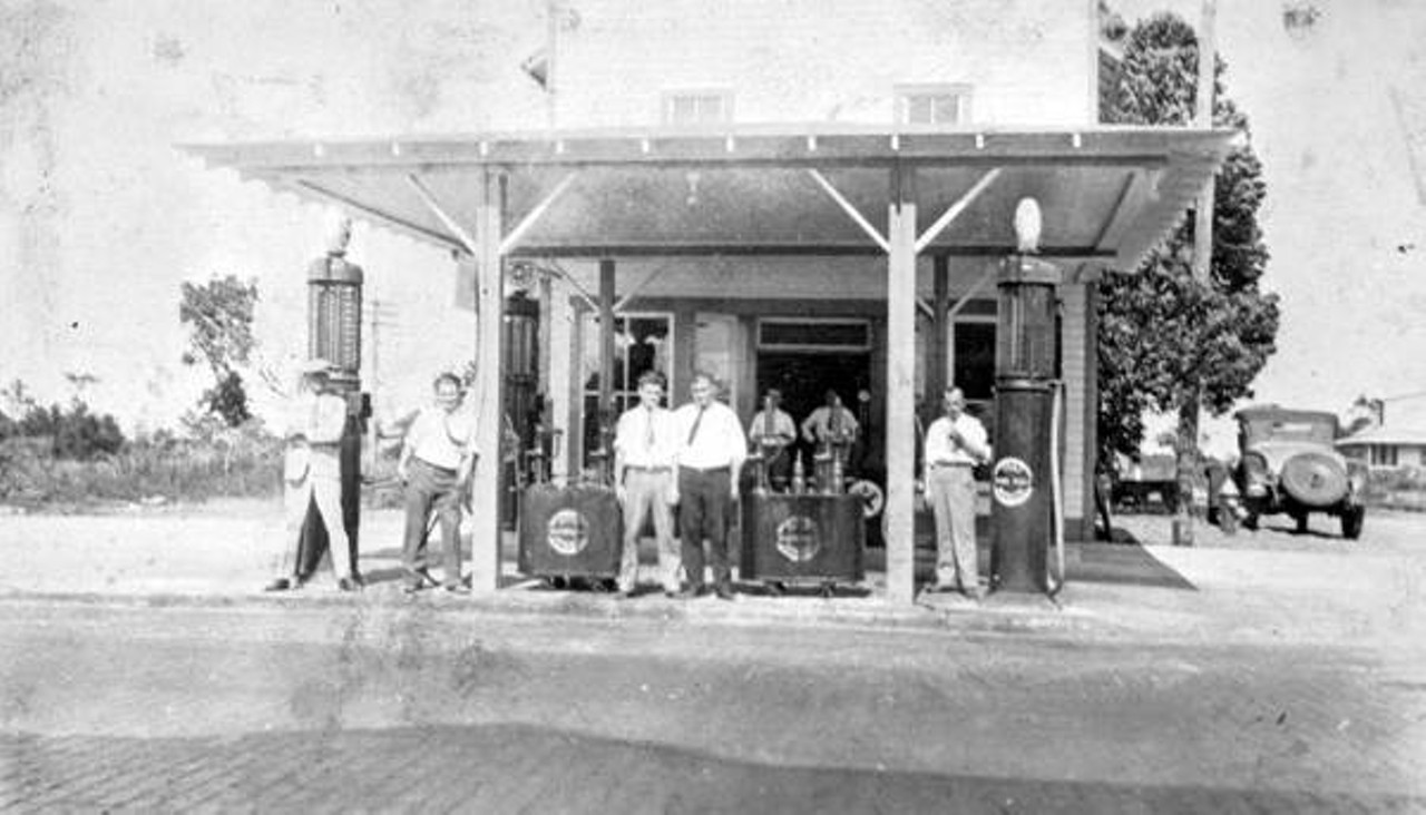 Service station - Clearwater, Florida. Published sometime in the 1920s.