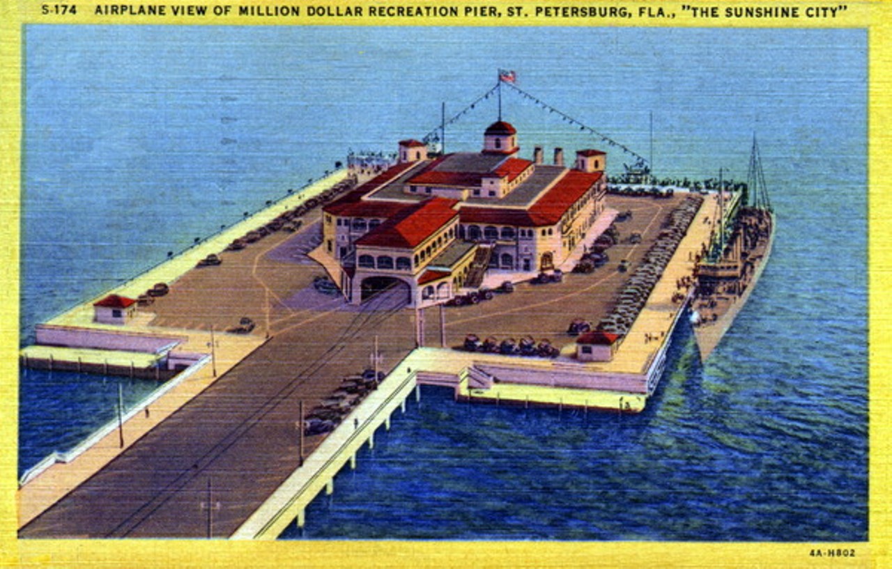 Postcard showing an aerial view of million dollar recreation pier in Saint Petersburg, Florida, circa 1934.