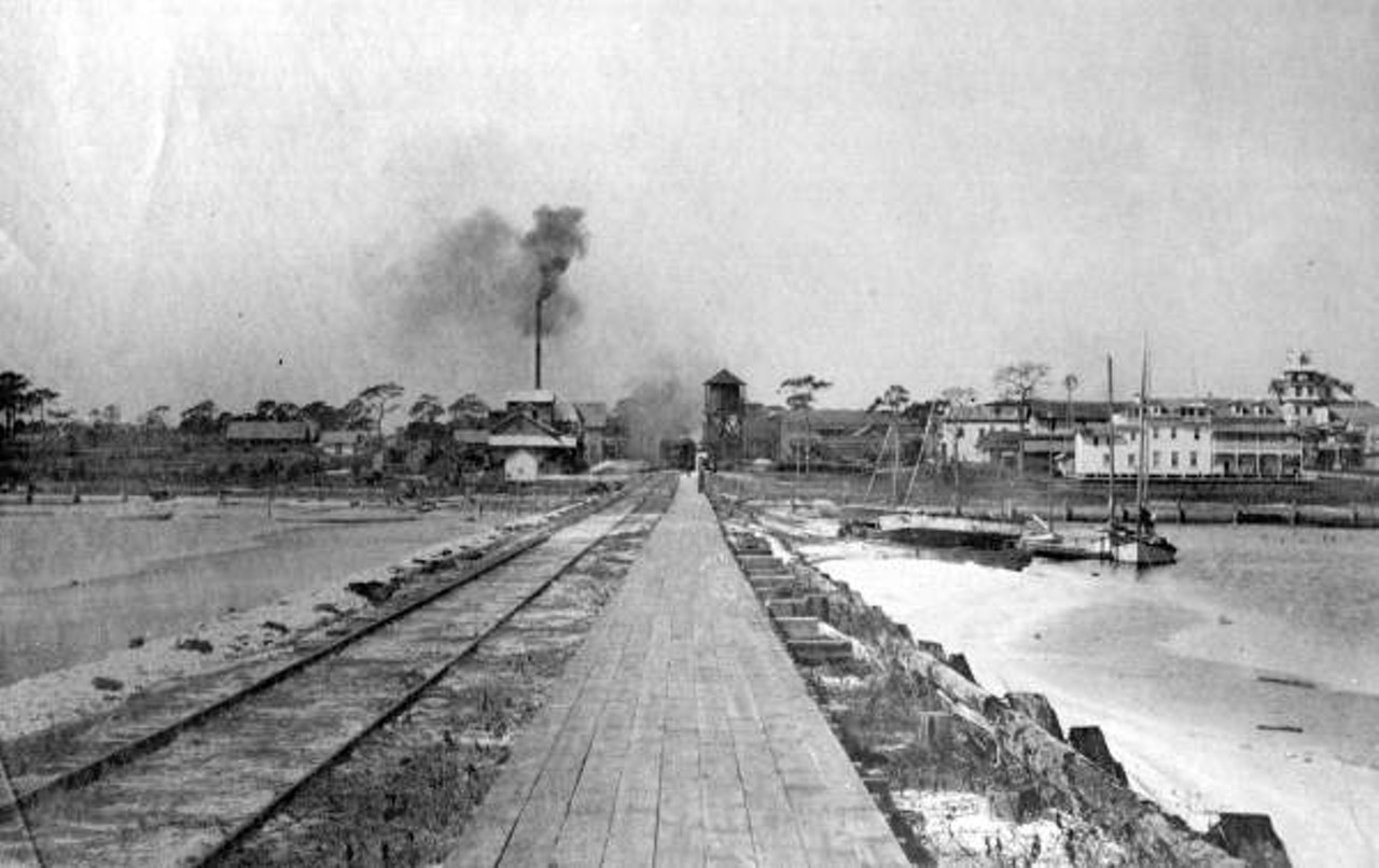 Looking down the railroad pier towards the bayfront - Saint Petersburg, Florida, 1903.