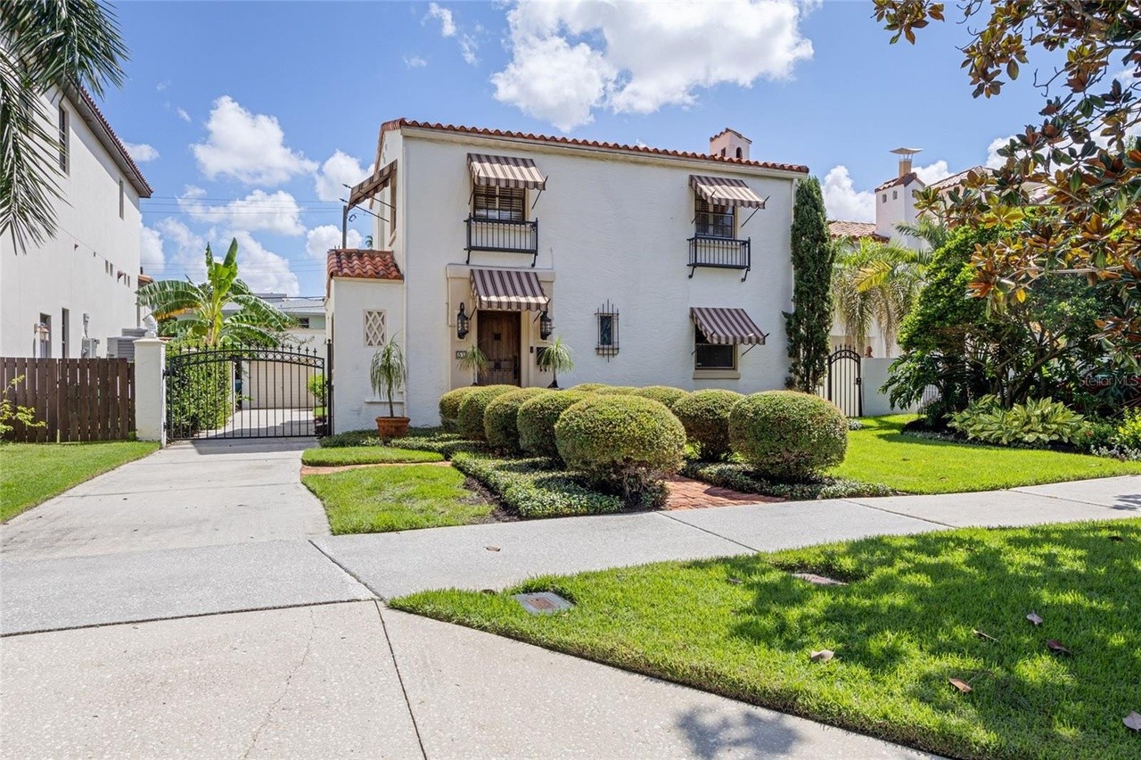 This historic Davis Islands home was once the site of a gruesome axe murder, now it's for sale