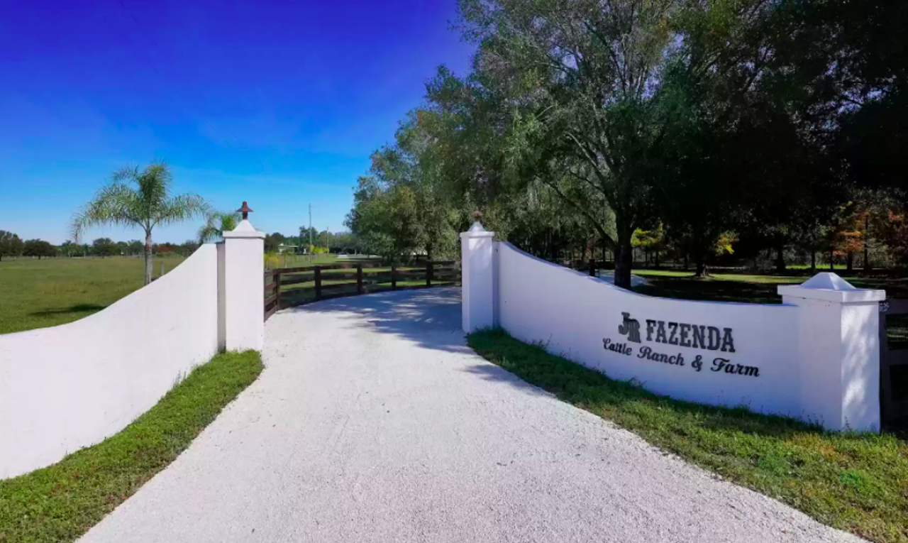 This off-the-grid 'gentleman's farm' just south of Tampa Bay comes with cows, chickens and a stocked fishing lake