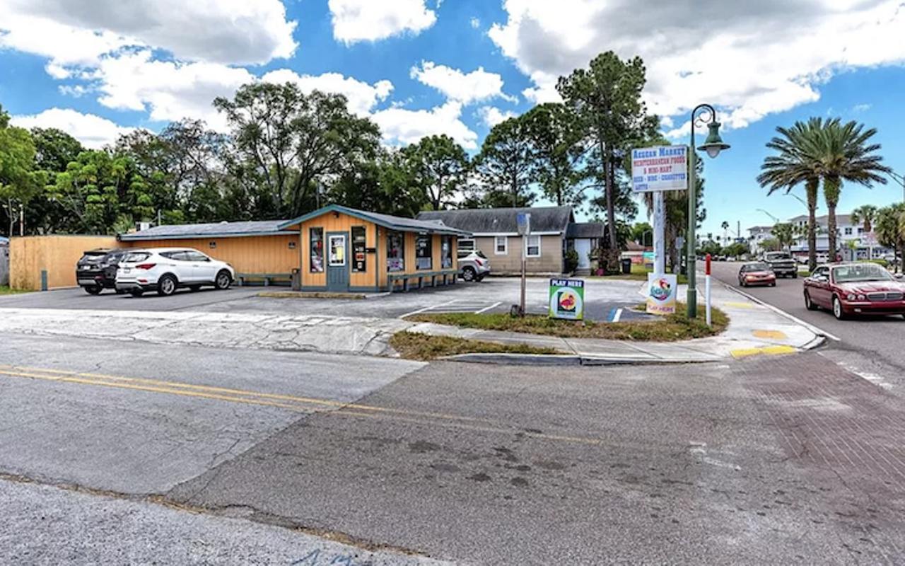 This Tampa Bay house comes with its own mini-mart, and it's only $475K