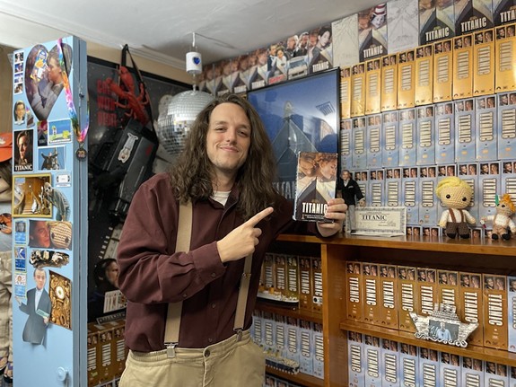 This Tampa Bay man is on a mission to collect a million copies of ‘Titanic’ on VHS