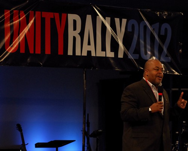 Niger Innis speaks at the Unity Rally 2012 - www.starznbarz.com