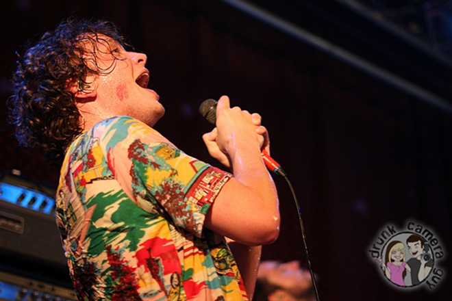 Live review: Friendly Fires at The Social, Orlando - Drunkcameraguy