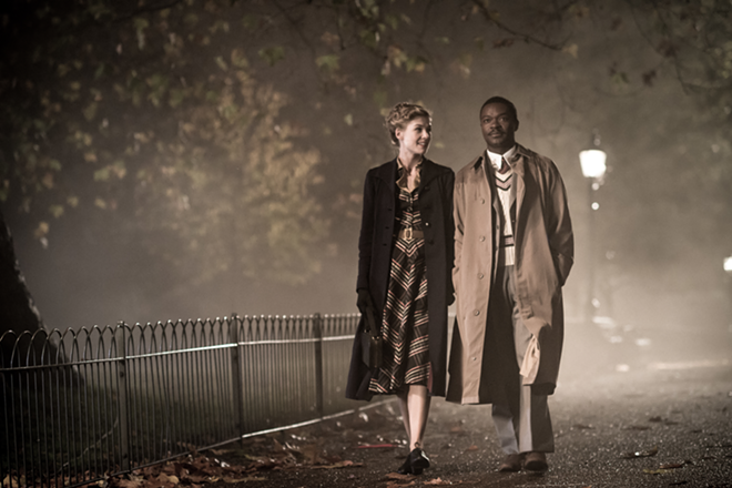 Rosamund Pike and David Oyelowo in 'A United Kingdom' - Fox Searchlight Pictures