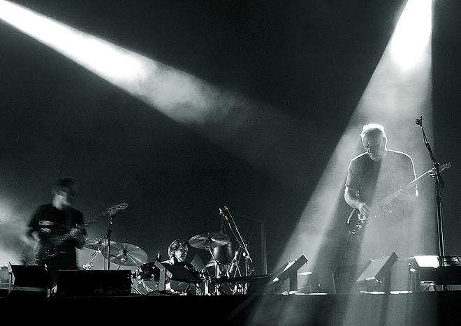 David Gilmour at Koenigsplatz in Munich, Germany on July, 29 2006. - deep_schismic via Flickr (Creative Commons)