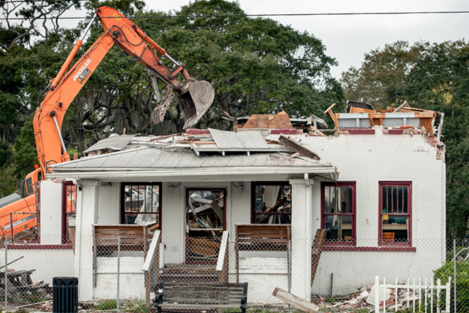 Demolition of the former Ringside Cafe venue, built in 1912. - Phil Bardi